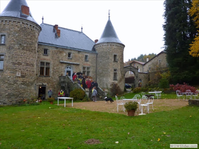 Encas matinal au château de VAULX