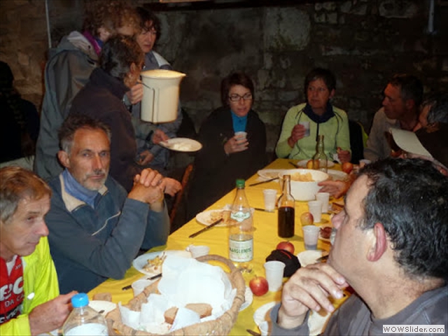 Encas matinal au château de VAULX